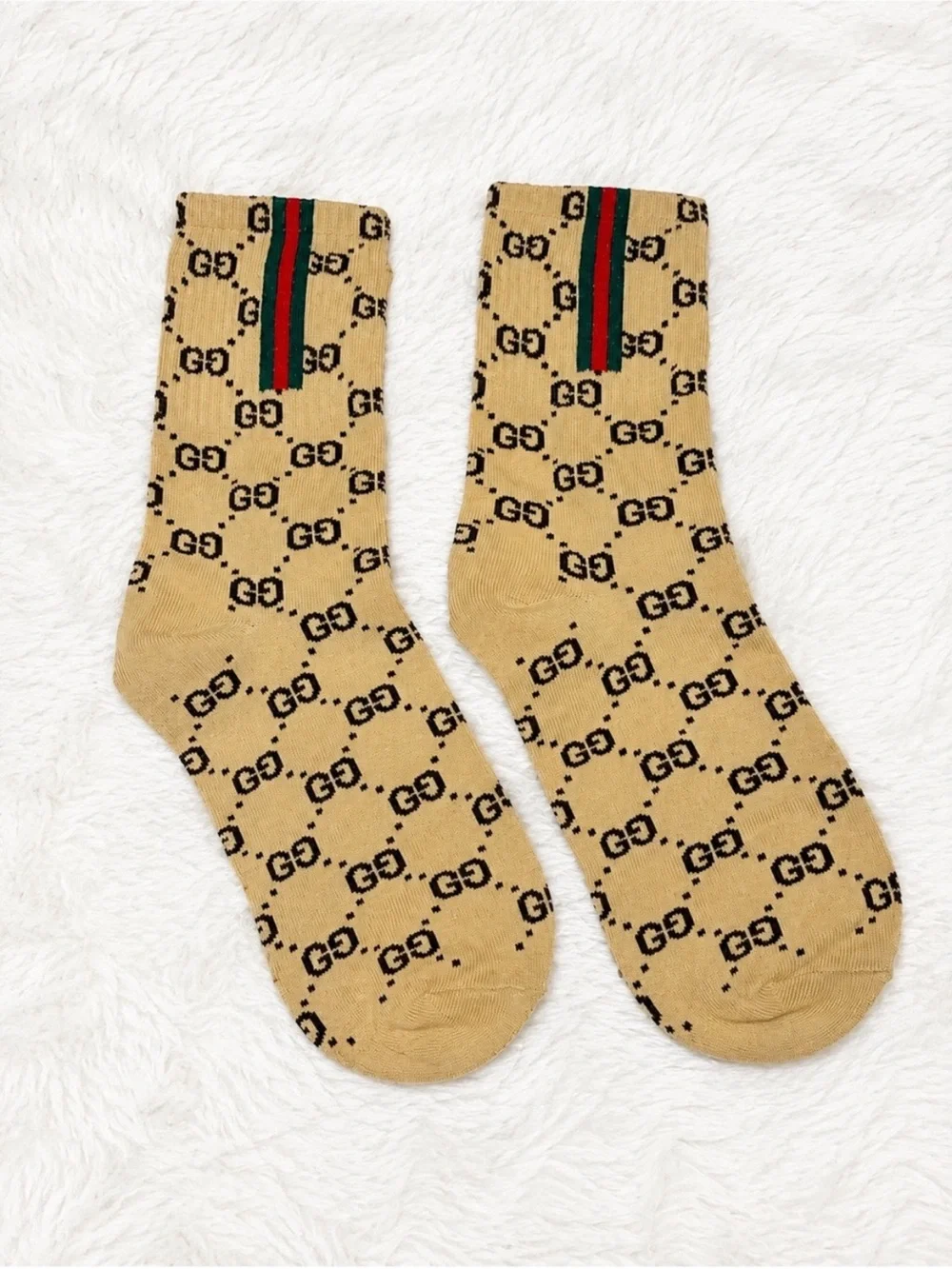 Gucci Beige Logo Crew Socks with Green and Red Stripe